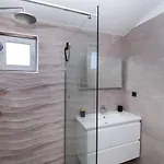Valeva Exclusive